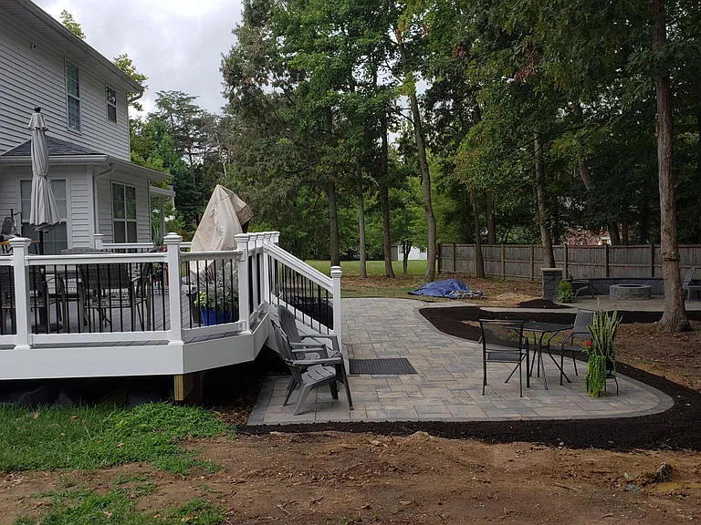 9703 Mount Royal Ct — Photo 12