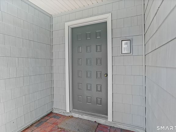 4th image of 16 Rockmeadow Road Apt Q