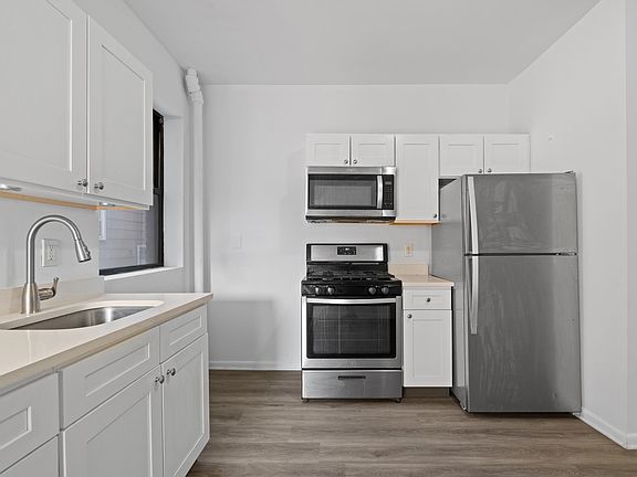 2nd image of 84 W 25th St APT B2