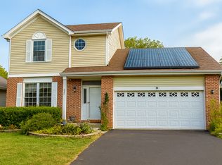 885 Chelsea Ct, Aurora, IL 60504