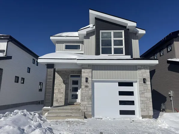 216 Superior Dr, Loyalist, ON K7N 0E4