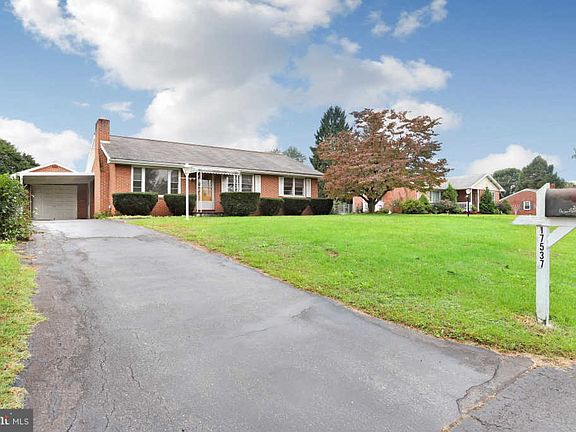 2nd image of 17537 Woodlawn Dr