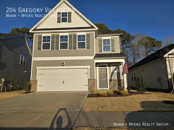204 Gregory Village Dr, Lillington, NC 27546