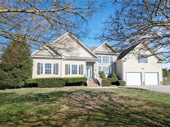 104 Chickadee St, Moyock, NC 27958