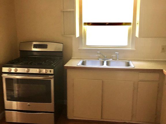 5th image of 1119 Van Ave