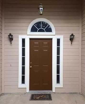 2nd image of 315 Clarks Way