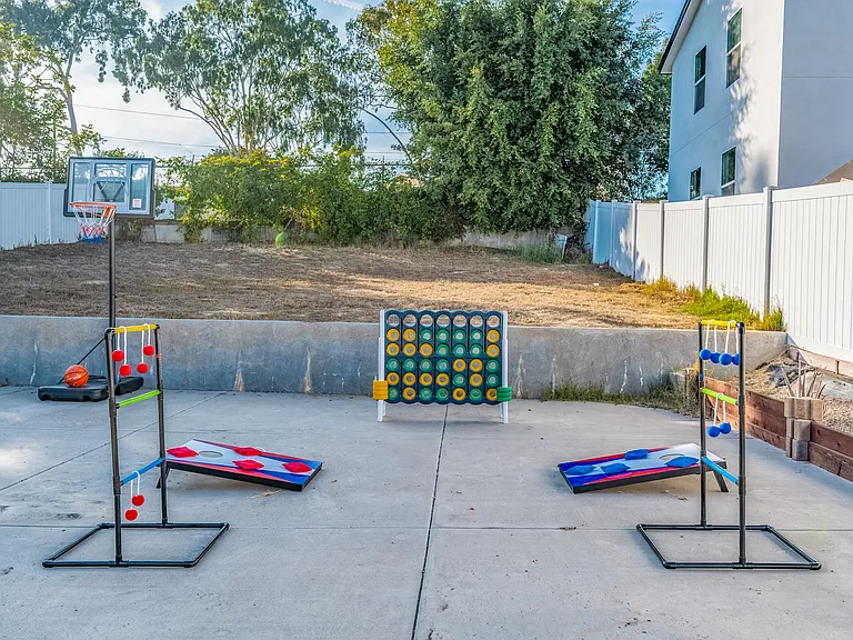 For even more fun, take advantage of the spacious front yard, perfect for games, activities, and making memories with family and friends