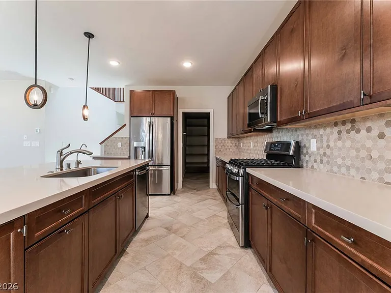6933 Whisper Canyon Pl — Photo 9