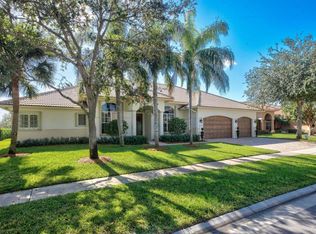 1912 S Club Dr, Wellington, FL 33414