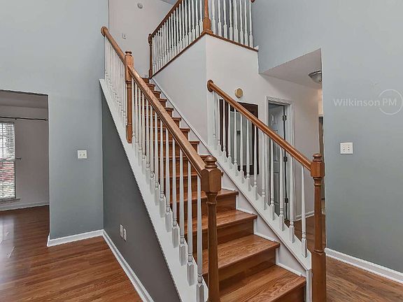 5th image of 3108 Leicester Dr
