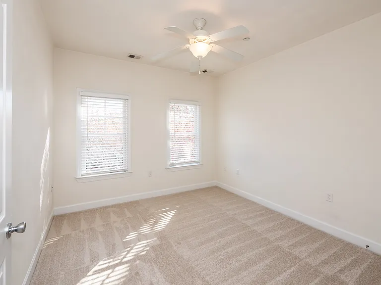 915 Colley Ave #A — Photo 33