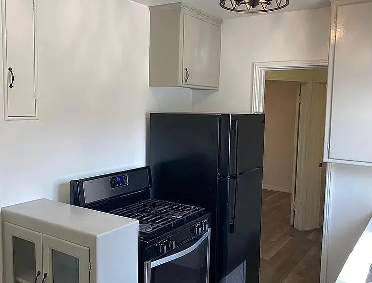1424 E Wilson Ave #A — Photo 5