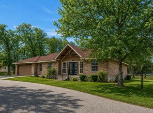 114 Park Pl, La Grange, TX 78945