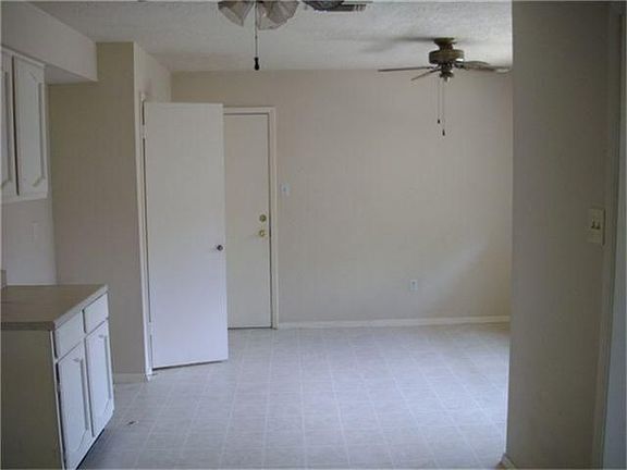 3rd image of 14210 Bella Dr