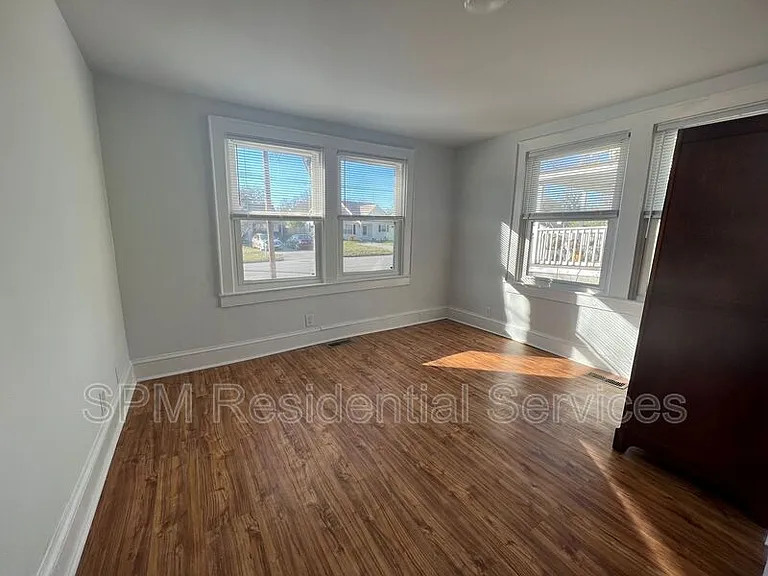 249 N Carolina Ave — Photo 5