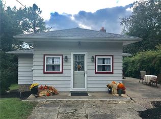 5 Herbst Rd, Coraopolis, PA 15108