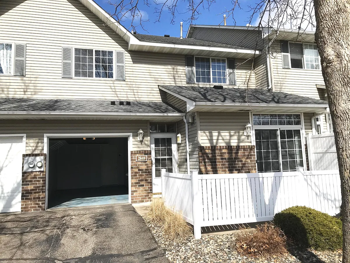 Building Photo - 2848 Mallard Dr