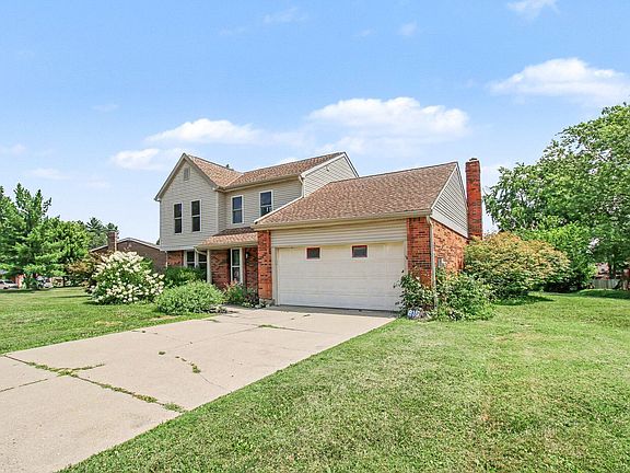 3rd image of 816 Deena Dr