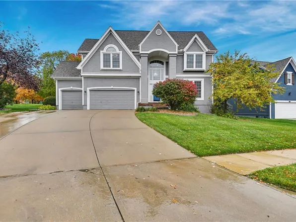 13101 Woodward St, Overland Park, KS 66213