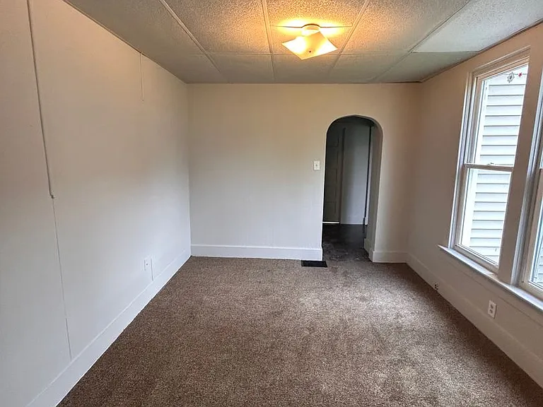 3413 Oliver St — Photo 3