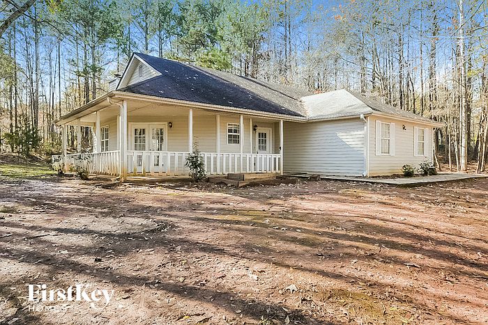 1st image of 395 E Country Woods Dr
