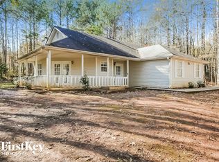 395 E Country Woods Dr, Covington, GA 30016