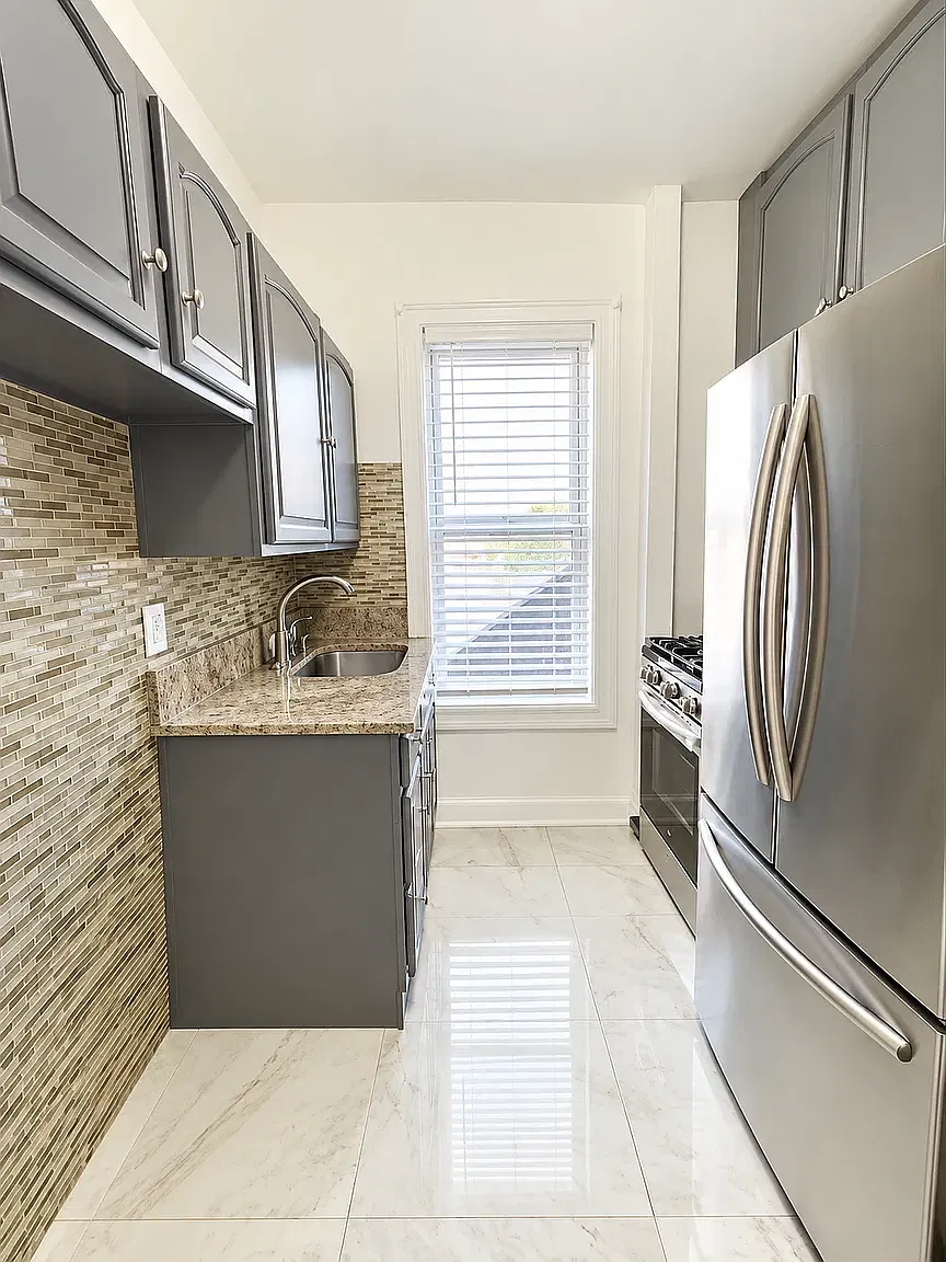 392 South 5th Street — Photo 3