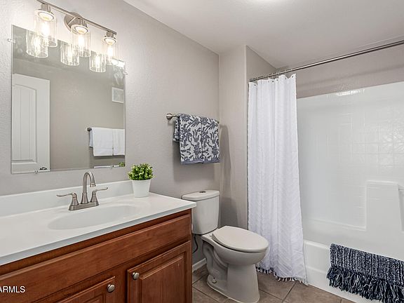 5th image of 3434 E Baseline Rd Unit 208