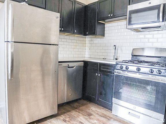2nd image of 4404 N Magnolia Ave APT 410