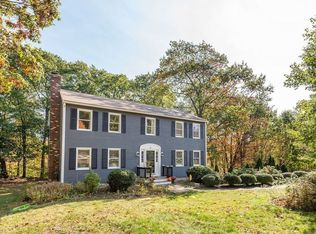 3 Cliff Dr, Plainville, MA 02762