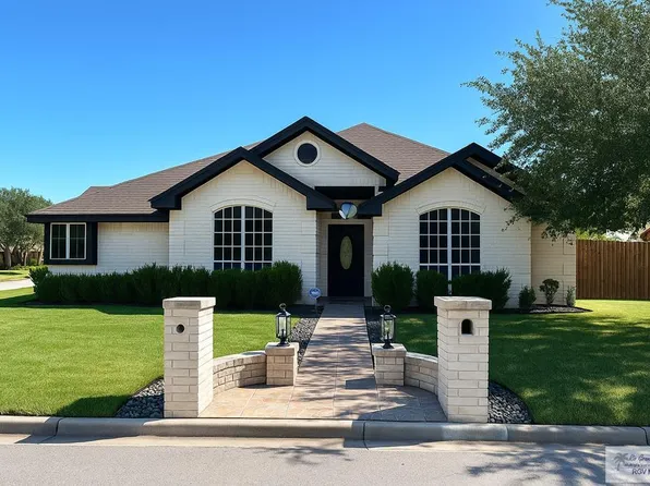 1830 Swan Ln, Harlingen, TX 78550