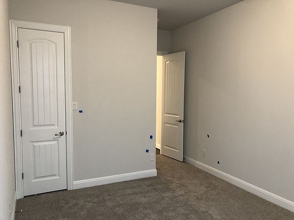 3rd image of 713 Woodview Dr