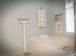 9 Lamberson Ct, Sayreville, NJ 08872