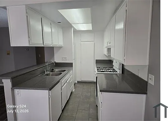 15916 Vanowen St #110 — Photo 1