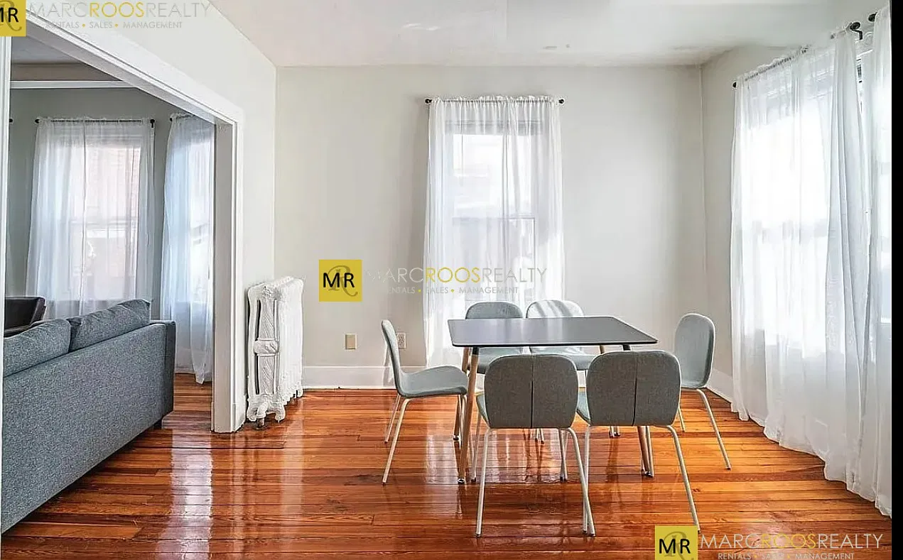 6 bed, 9999 sqft, $5,400 — Photo 1