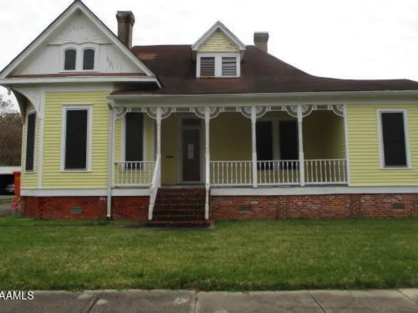 312 N State St, Abbeville, LA 70510