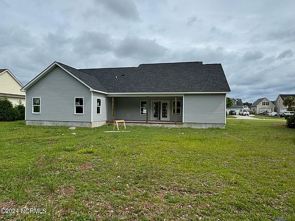 3rd image of 206 Tidewater Drive