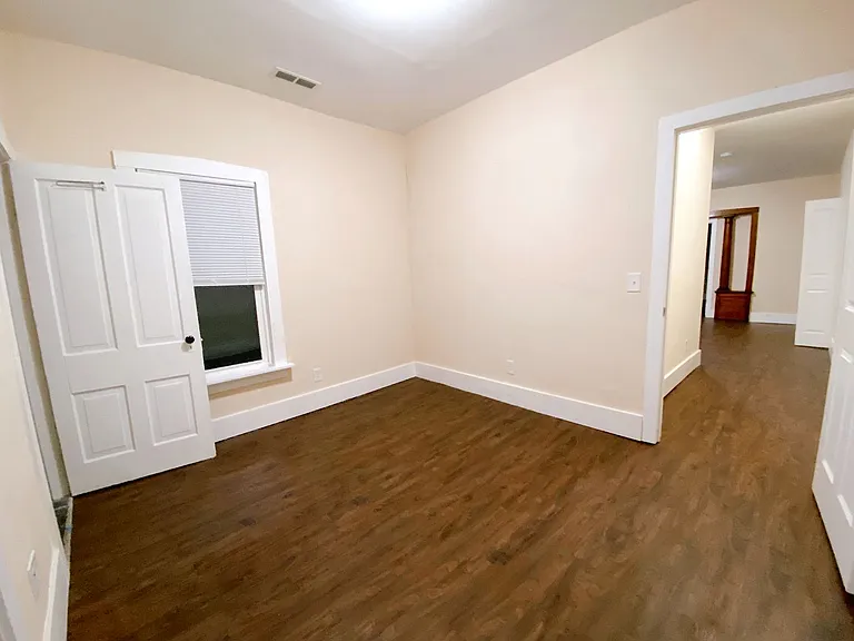 730 Brown St — Photo 7