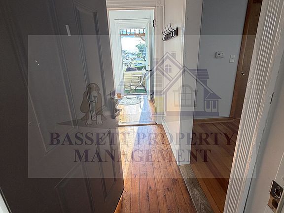 2nd image of 538 2nd Ave Floor 2