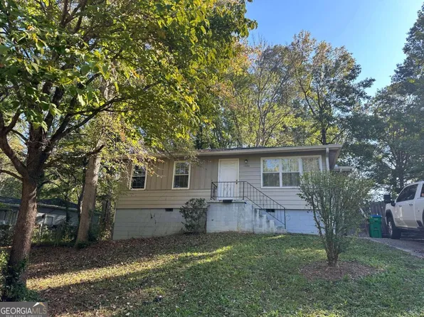 2096 Venesa Cir, Austell, GA 30168
