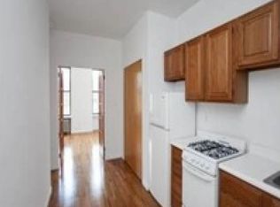 1592 1st Ave, New York, NY 10028