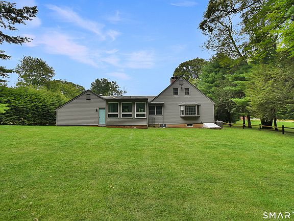 3rd image of 162 Roslyn Drive
