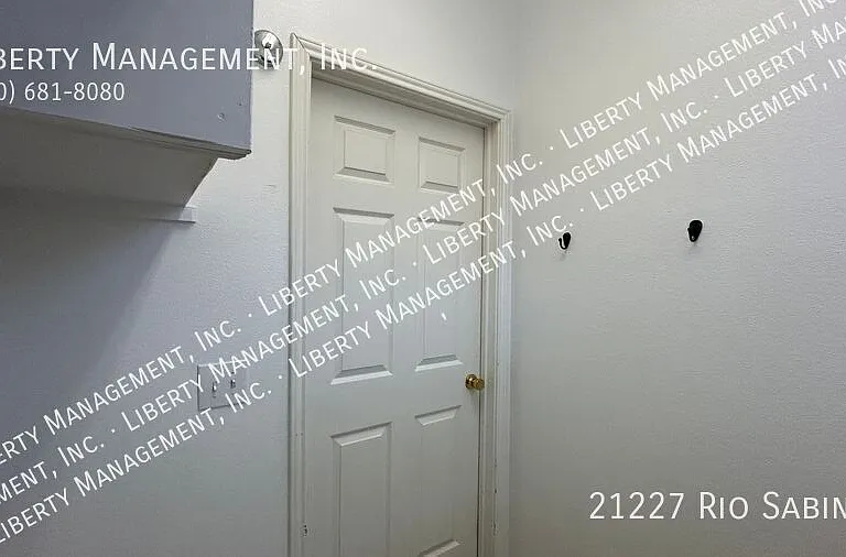 21227 Rio Sabinal — Photo 9
