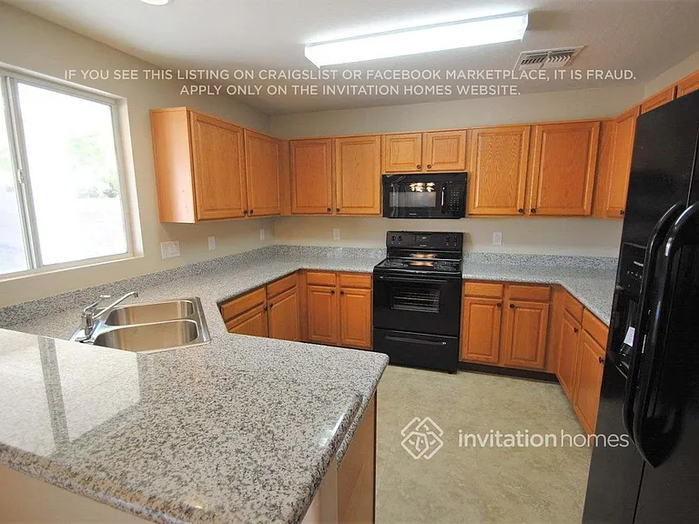 12206 W Bloomfield Rd — Photo 4