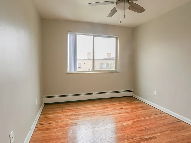Jersey Apartments — Photo 8