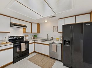 823 Country Club Dr SE APT 1-B, Rio Rancho, NM 87124