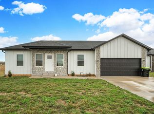 837 Long Leaf Blvd, Rogersville, MO 65742