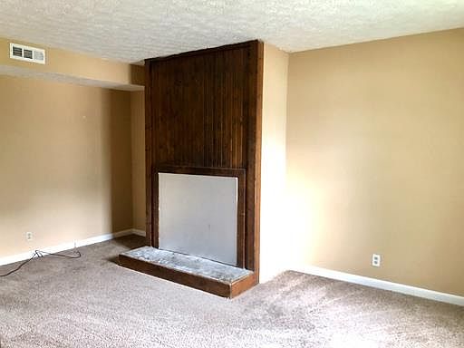 2nd image of 3330 Niagara Dr