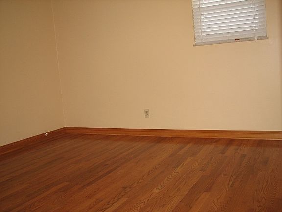3rd image of 206 Linden Ave