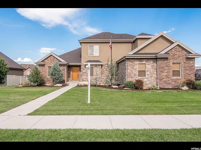 1st image of 15563 S Thunder Gulch Dr